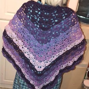 Cloister Shell Shawl-Hand made crochet
